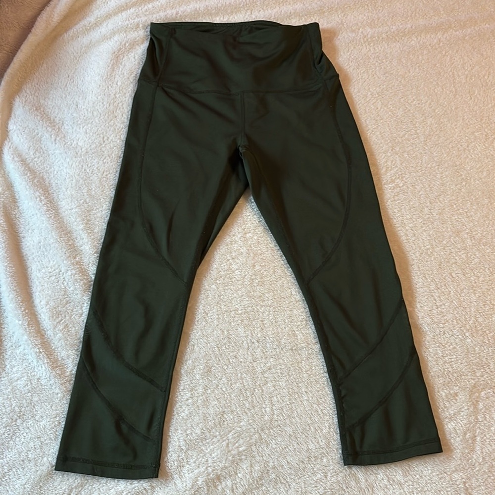 Reebok Capri Dark Green Leggings - Size XS